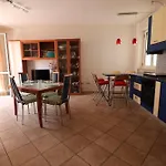 Charming 2 Bedroom In Otranto, Italy Hébergement de vacances