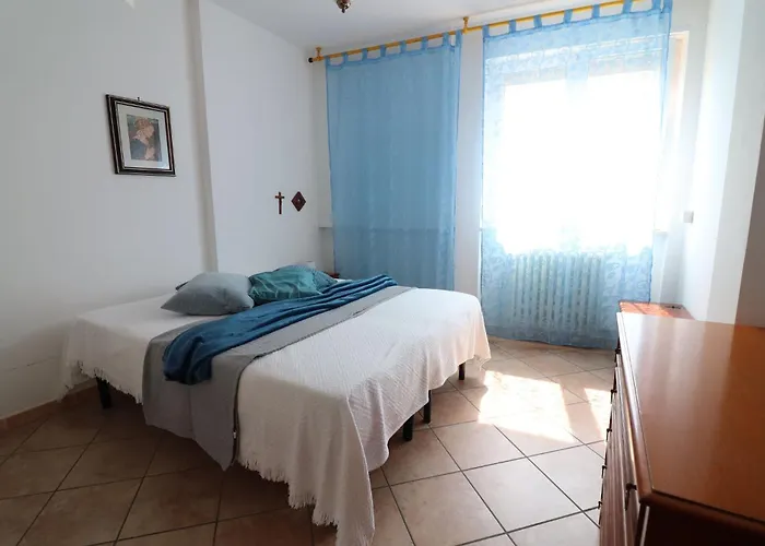 Σπίτι διακοπών Charming 2 Bedroom In Otranto, Italy *